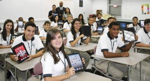 Estudiantes con iPads