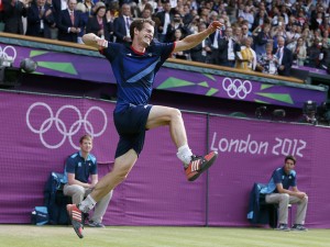 Andy Murray feliz con su oro olímpico